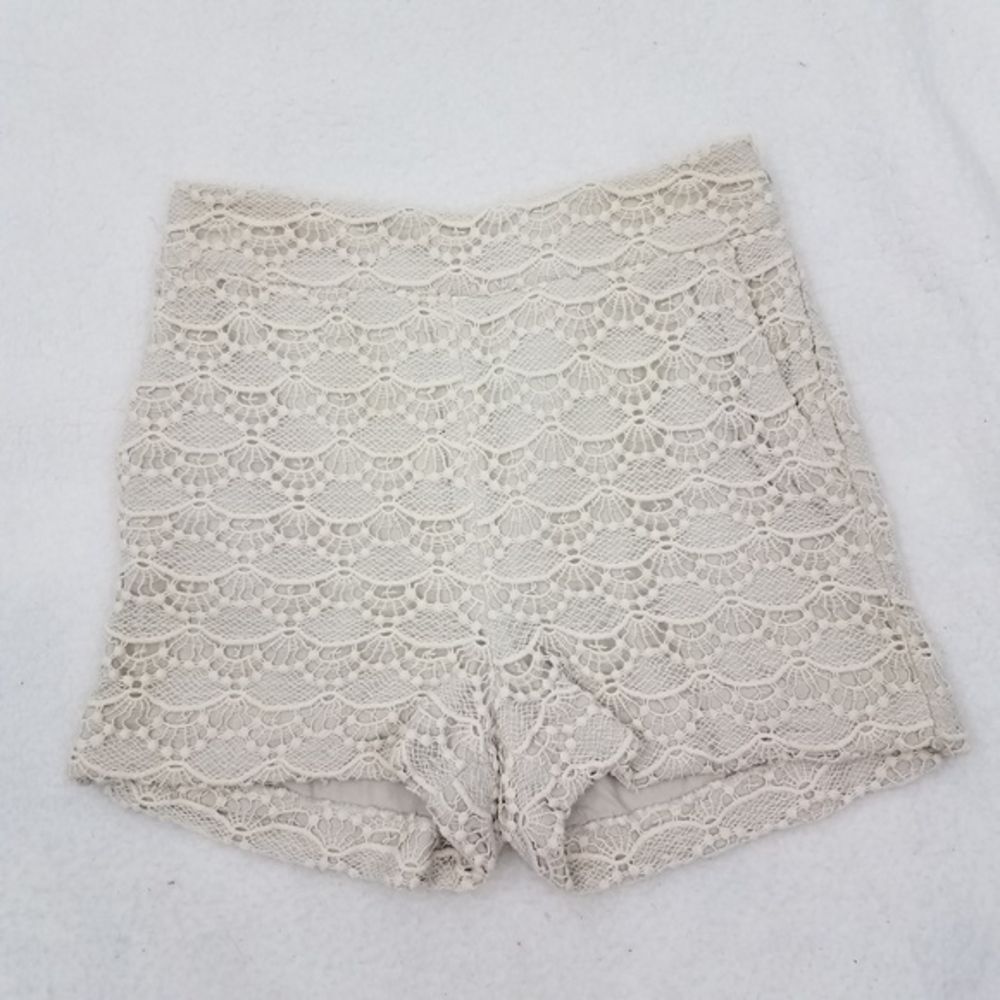 Express Shorts 2 White Gray Lace High‎ Waist Scallo